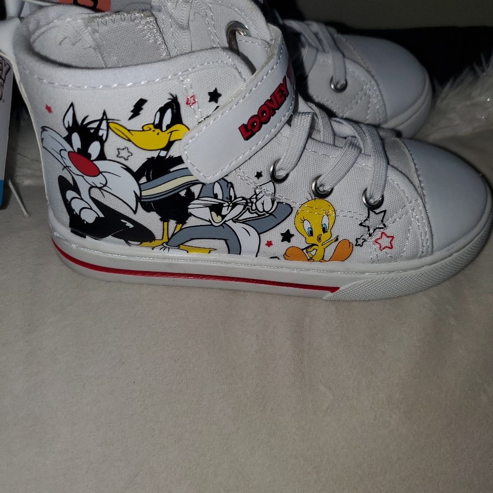 BACK TO SCHOOL /LOONEY TUNES GRAPHIC UNISEX TODDLERS HI TOP TENNIS SHOES (NWT)
